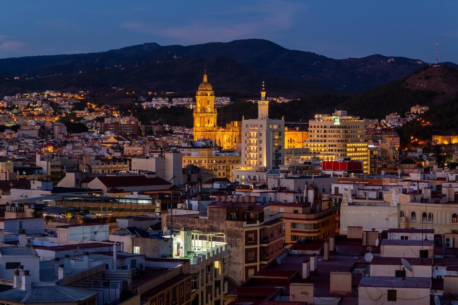 Apt Alameda De Colon Solo Familias Málaga Exteriör bild